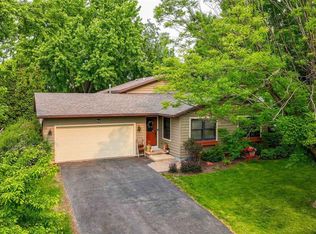 326 Joshua Cir, Sun Prairie, WI 53590