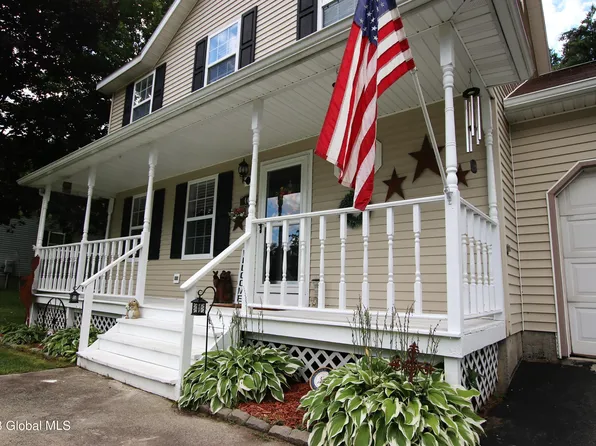 44 Autumn Lane, Queensbury, NY 12804
