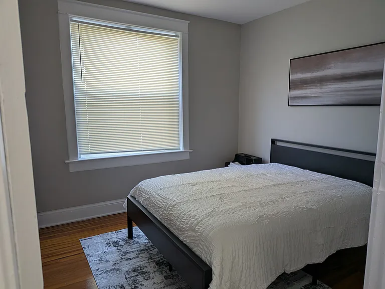 1011 Brooklyn Ave #1S — Photo 13