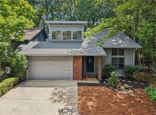 230 Lakeview Rdg E, Roswell, GA 30076