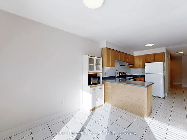 107 Joycedale St #MAIN FLOOR — Photo 15