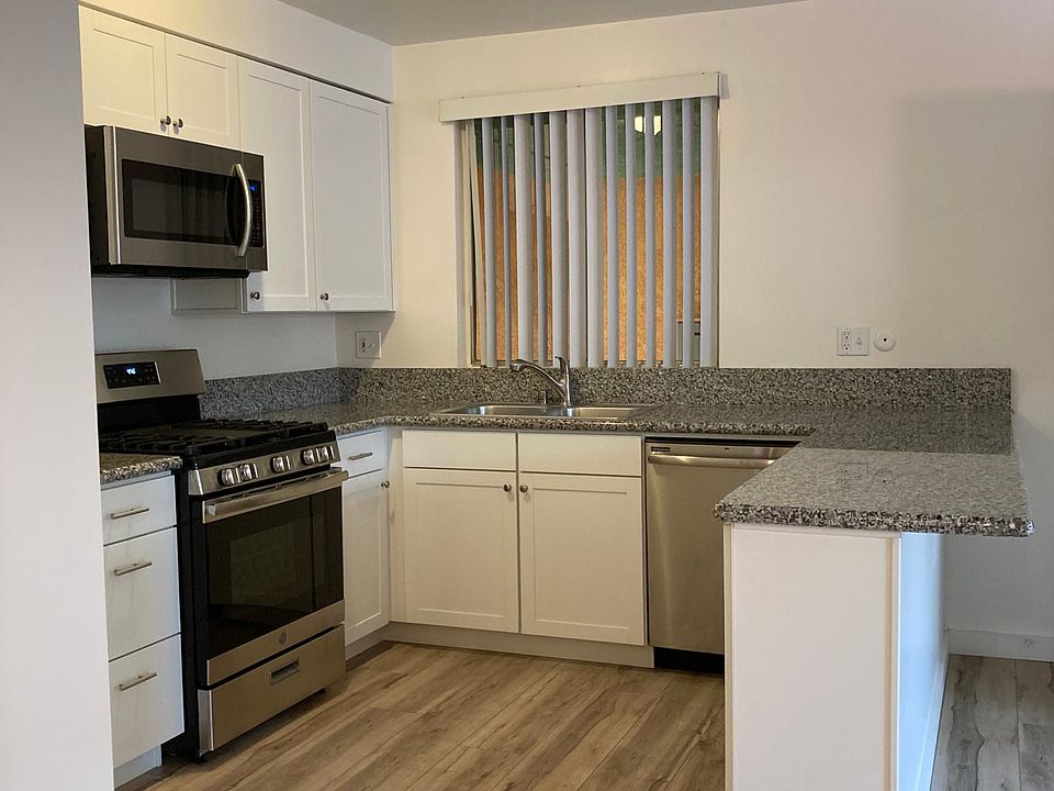 1st image of 18404 Vincennes St #1