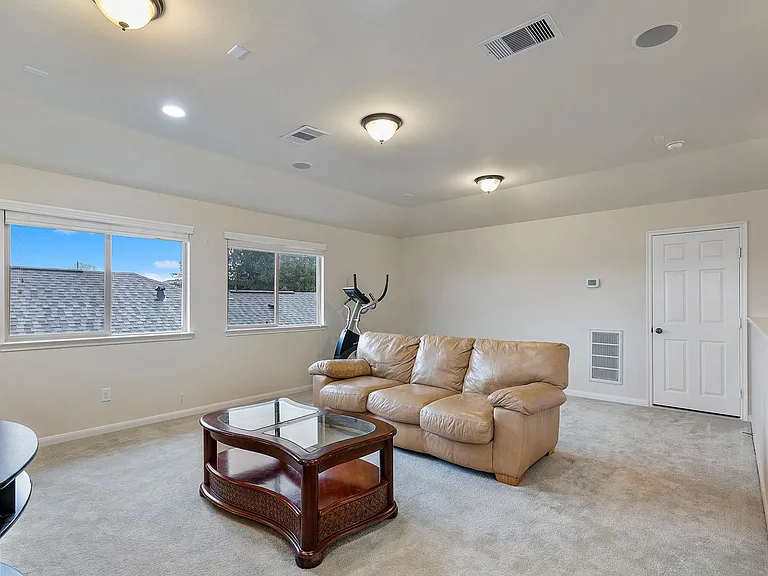 16911 Savannah Park Dr — Photo 22