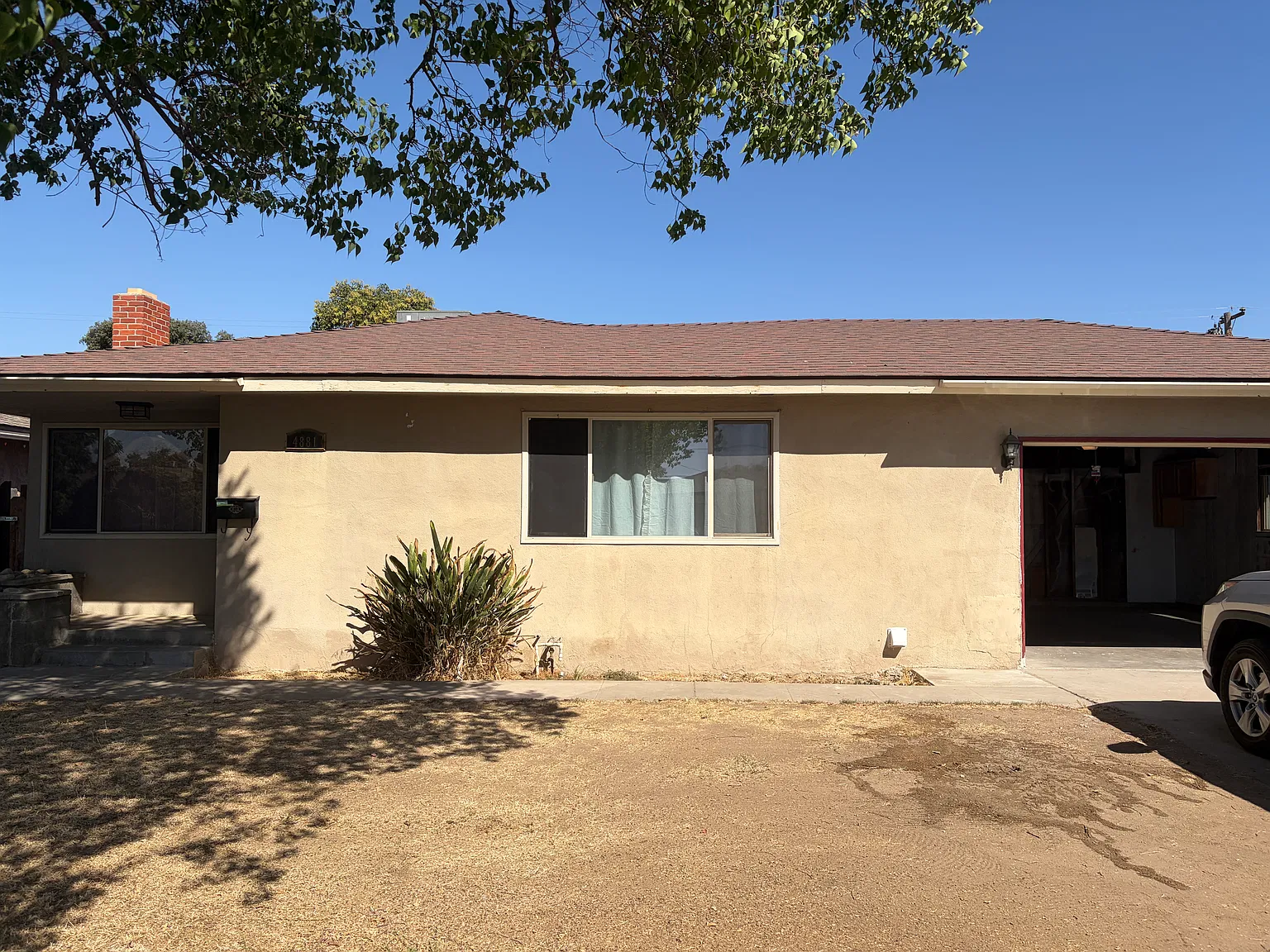 3 bed, 1.5 bath, 1284 sqft, $1,800 — Photo 1