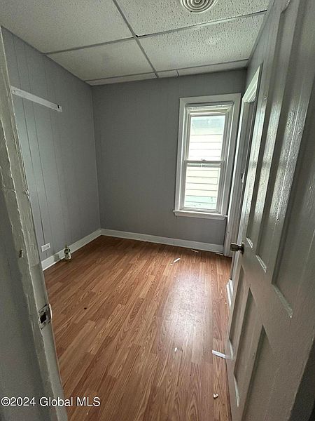 4th image of 701 Windsor Terrace