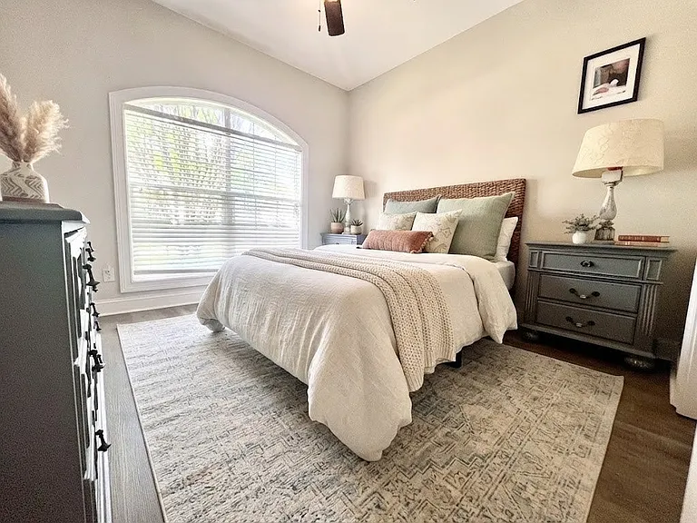 276 Wellington Pl — Photo 8