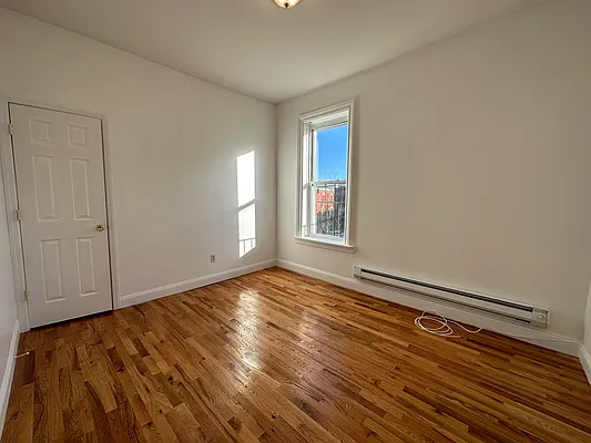 Rented by Marquis Real Estate Services | media 5