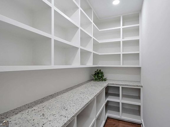 5th image of 115 Tanya Way