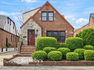 9722 72nd Dr, Forest Hills, NY 11375