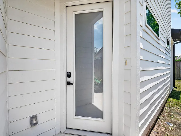 7314 Avenue L — Photo 28