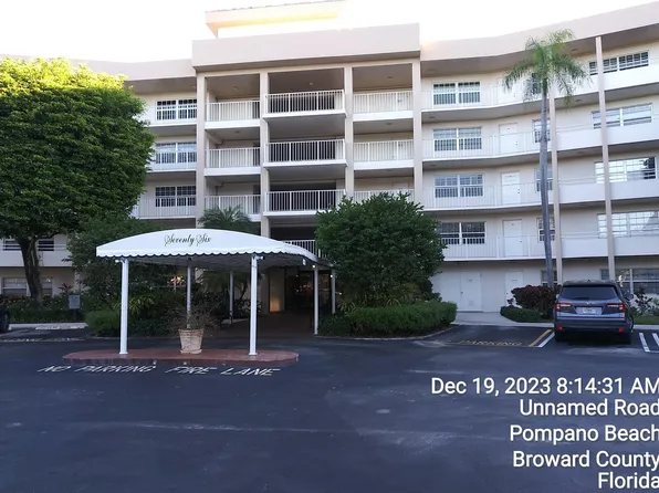 3900 Oaks Clubhouse Drive #101, Pompano Beach, FL 33069