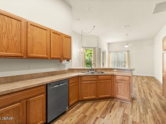 5th image of 1707 Southern Belle Ln