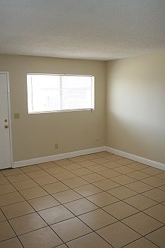 3rd image of 630 33rd St APT D