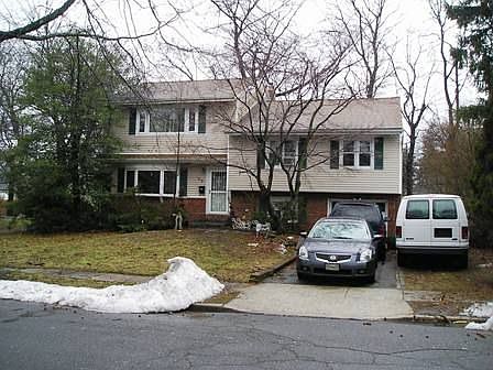 1st image of 23 Frances Dr