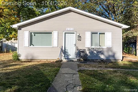 1153 Stanley Ave Photo 1