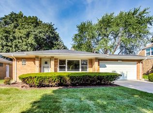506 S See Gwun Ave, Mount Prospect, IL 60056