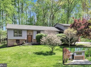 6309 Oak Hill Dr, Sykesville, MD 21784