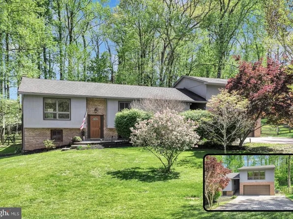 6309 Oak Hill Dr, Sykesville, MD 21784