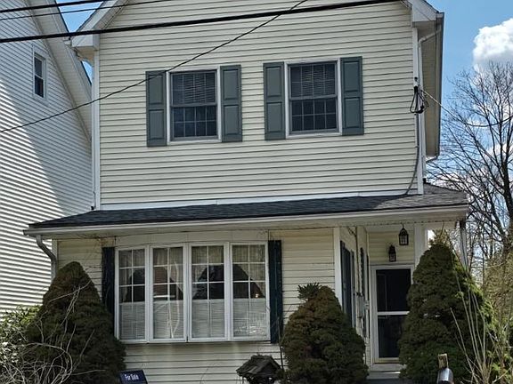 2nd image of 432 E Fairview St