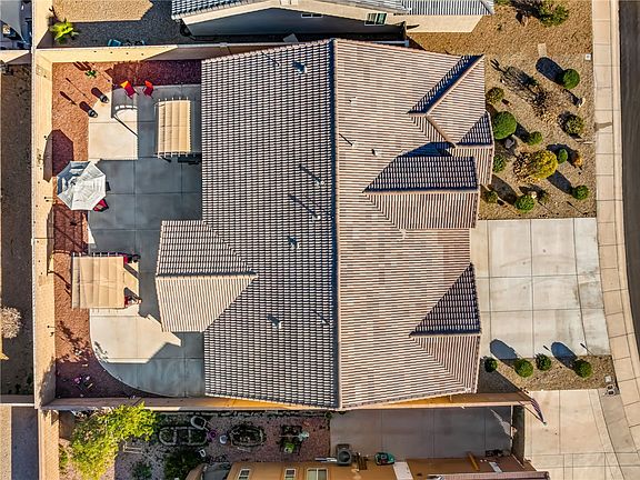 5th image of 477 Paddock Drive