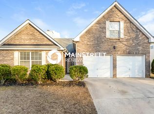 5754 Star Flower Dr, Ellenwood, GA 30294