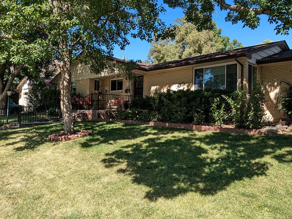 Incredible corner lot