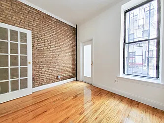 Rented by Brighton Management