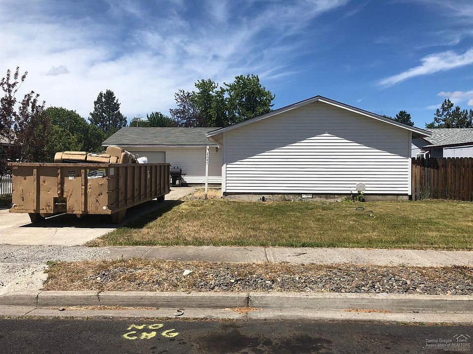 2nd image of 2347 SW 30th St