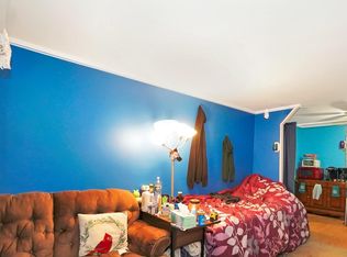 209 N Evergreen Dr, Selden, NY 11784
