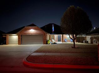 11041 NW 8th St, Yukon, OK 73099