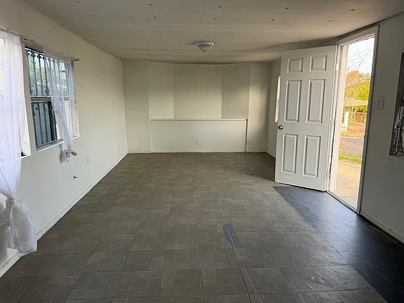 5th image of 4552 Sepulveda Ln