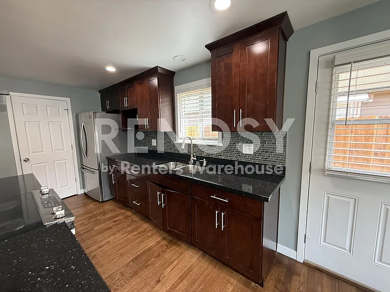 13412 Occidental Ave S — Photo 8