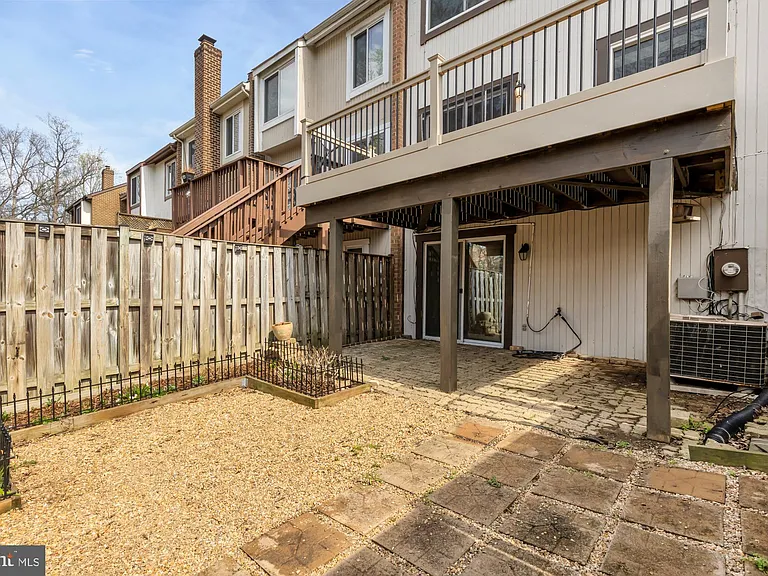 2810 Cambridge Dr — Photo 29