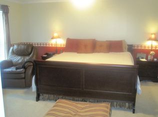 12 Glen Oak Rd, Fredericksburg, VA 22405