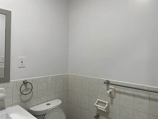 Rented by Budget Real Estate NYC Inc | media 9