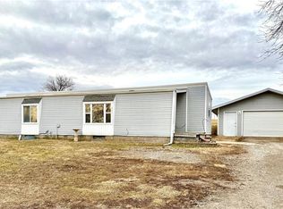 821 E South Ave, Maryville, MO 64468