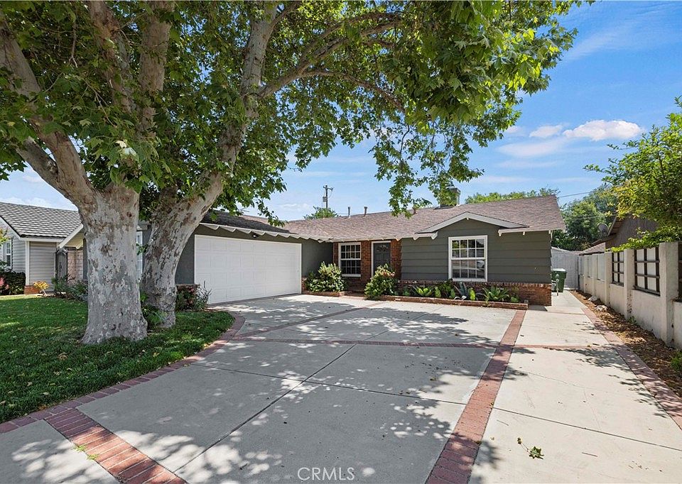 1st image of 10152 Gerald Ave