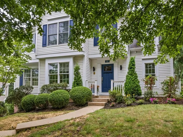 102 Walnut Dr, Venetia, PA 15367