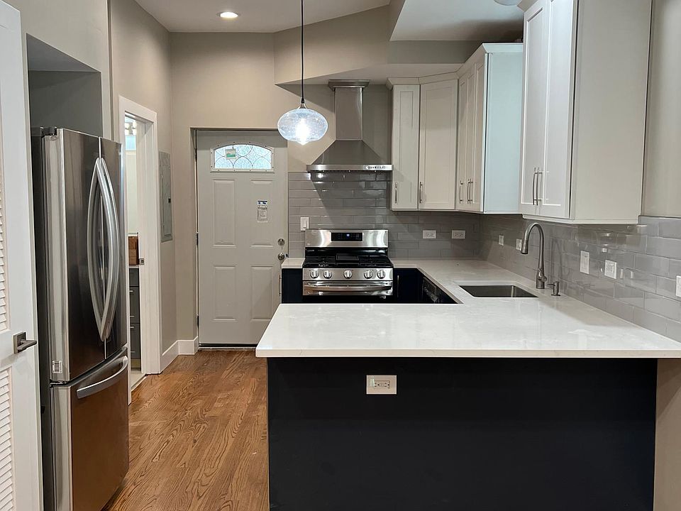 1st image of 2314 W Giddings St #2R