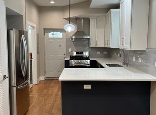 2314 W Giddings St #2R, Chicago, IL 60625