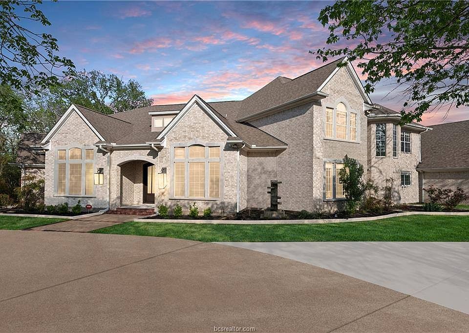 1st image of 4145 Sweetwater Dr