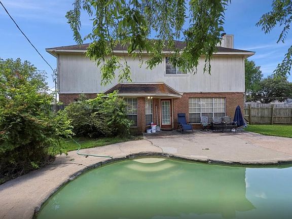 3rd image of 9540 Northmeadow Dr
