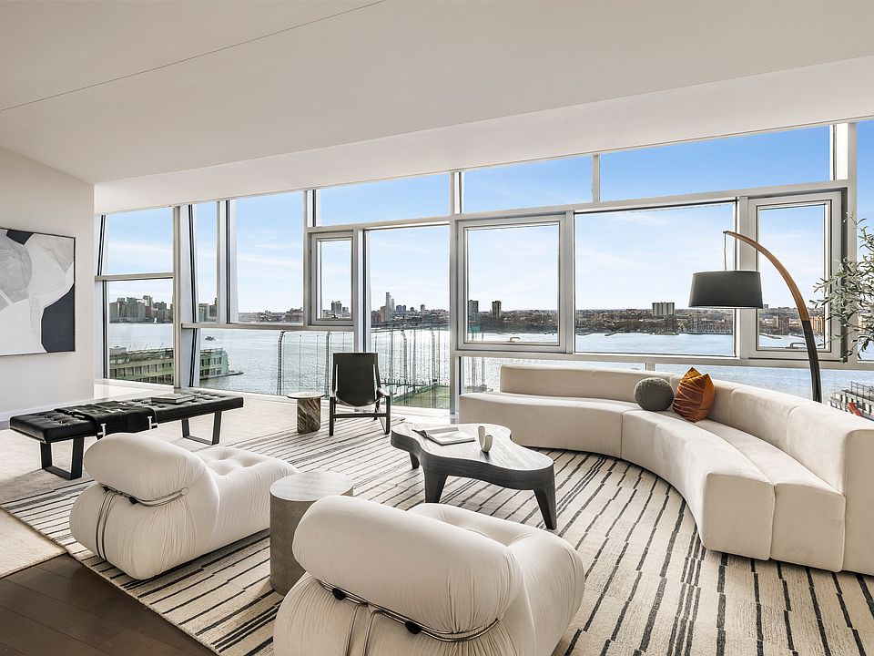 1st image of 100 11th Ave #18