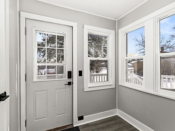 5th image of 105 3rd St