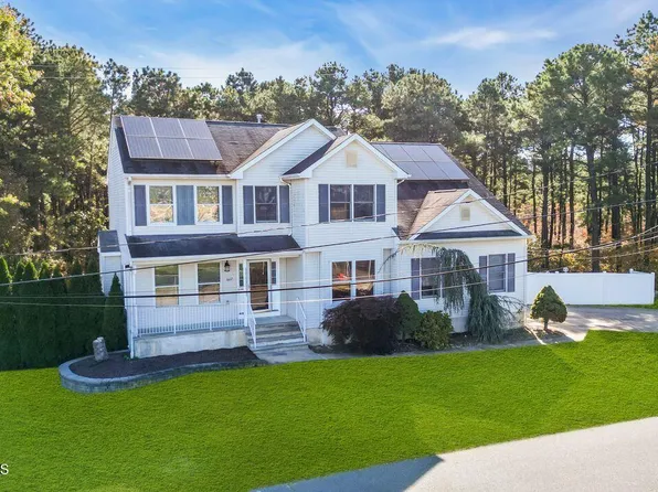 1617 Berkeley Avenue, Beachwood, NJ 08722