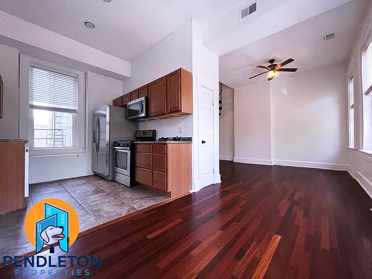 519 E 13th St #2 — Photo 2
