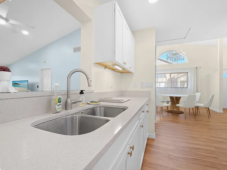 5612 Ashton Lake Dr #5612 — Photo 7