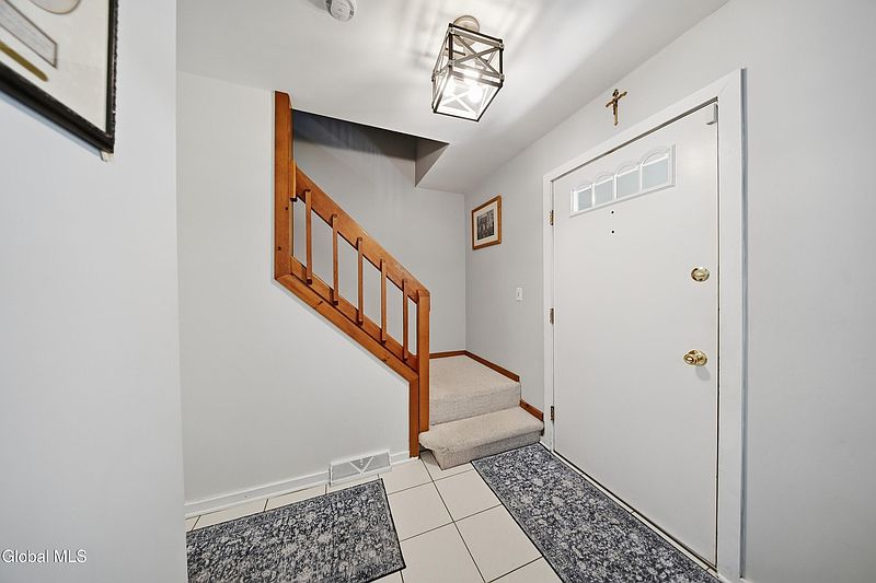 3rd image of 4008 Luigi Court