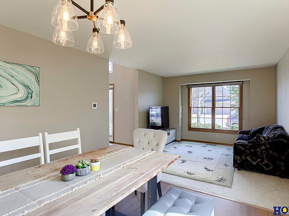 5th image of 7229 Parkridge Cir