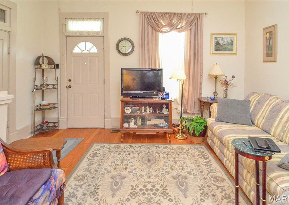 10th image of 511 S Chester St